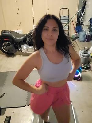 Dance on the treadmill with me! DC: @William Lopez @Luismaofficial  #fyp #foryoupage #MomsofTikTok #dance #exercise #makeexercisefun #makethetreadmillfun #danceisexercise #treadmill #treadmilldance #arizona #mesaarizona #salsa #badbunny #inolvidable 