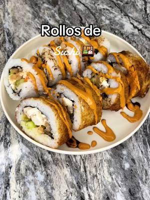 A ti con que te gusta rellenar tus rollos de sushi? 🍱 #sushi #sushilover #sushiroll #foryourpage #makis #parati #recetas 