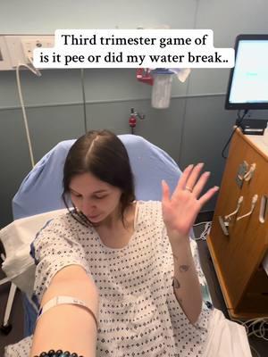 fun little pregnancy game💅 #pregnant #pregnantlife #thirdtrimester #MomsofTikTok #pregnanttiktok #labor #laboranddelivery #waterbroke #babytime #pregnancy #moms #pregnancyjourney #laboranddeliverynurse #momlife 