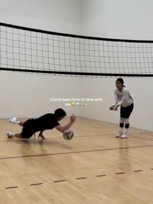 Uhmmm I think we need more work😂🏐 #volleyball #volleyballvlog #volleyballdive #diving #penguindive #volleyballlife #funnyvlog #chillvlog #learninghowtodive #fail #funnyvideos #foryoupage @𝓐𝓵𝓮💗 @Joey 