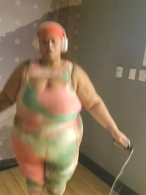 10 Minutes Of 1hr 1/2 ➰️ #day1 #30daychallenge #jumpropechallenge  #jumprope #skiprope #skipping #skippingrope   #biggirlsworkouttoo #bigbelly 