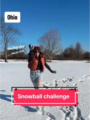 That was a good catch!! #snow #snowball #friendsoftiktok #friendtok #bestie #funnyvideo #fyp #foryoupage @Okiemomof5 @✨Gina✨ @☀️🌴Heidi🌴☀️ #onthisday 