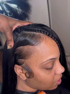 This is really a good hack🔥Great work from stylist @klassy.kitty.ceo😍#fyp #hairinspiration #hairhack #hairtutorial #hairtok #quickweave #leaveoutquickweave #bobcut #bobstyle #hairbundles #hairweaves #straightbundles #sidepartquickweave