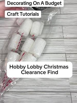 Use Christmas clearance to create budget friendly winter decor! #christmasclearance #crafttutorial #decoratingonabudget #winterdecor #winterdiy #snowmandecor #hobbylobbyclearance #hobbylobbyfinds #budgetfriendly #budgetfriendlydiy 