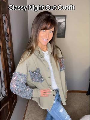 This jacket is so much fun!Comes in lots of colors! Free shipping! #nightoutoutfit #nightoutwiththegirls #ootdfashion #girlsnightout #outfitinspo #outfitideas #MomsofTikTok #fashiontips #fashiontipsforwomen 