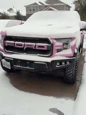 Crazy that we are getting snow in Houston Texas 😂 #houstonspeedfreaks #houston #fyp #ford #explorerst #widebody #suv #fordexplorer #f150raptor #weldwheels 