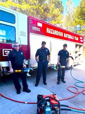 #ToolTuesday Captain Freeman talks about Squad 3's hydraulic tools and their crucial role. These powerful machines are not just equipment; they're the lifeline in emergencies!  #henrycountyga #FirstResponders #extrication #hydraulictools #squad #firerescue 