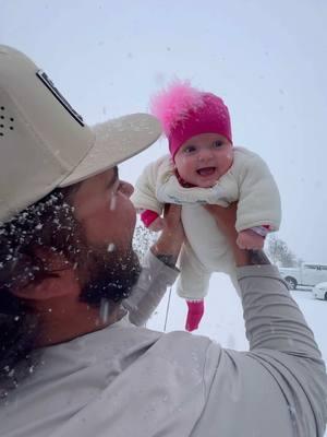 Soaking up every second 🤍🤍🤍 #texassnow #TexasFreeze #snow #family #mommyblog #familyvlog #girlmom 