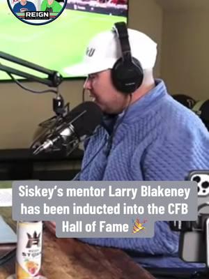 Coach Blakeney into the Hall of Fame… best news ever 🙌 @tylersiskey @Kia of Meridian @County Line Campers  #cfb #CollegeFootball #cfbtiktok #collegefootballtiktok #halloffame #hof #footballcoach #footballcoaching #coach #coaching #fyp #foryou #foryoupage 