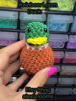 One of my favs to make! The big duck. Tutorial by gingercel on yt!🦆 ———————————————— #duck #duckhunting #ducksoftiktok #ducklings #duckseason #ducktok #ducknails #duckduckjeep #jeepwrangler #jeeplife #jeepsoftiktok #rainbowloom2020 #rainbowloombracelets #rainbowloom #rainbowloom2021 #rainbowloom2022 #rainbowlooming #rainbowloomtutorials #rainbowlooming2023 #rainbowlooms #game #crafts #crafty #etsyshop #GRWM #giveaway #giveback  #rubberband #rubberbands #loomstaroftheweek #loomstarnomination 