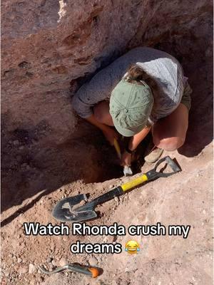 In all seriousness, Rhonda was a hell of a guide, we couldn’t have asked for a more helpful or cool host while out digging for petrified wood in the desert! 🏜️ #petrifiedwood #petwood #fossils #desertdigging #paleontology #diggers #fossilhunting #helpmerhonda 