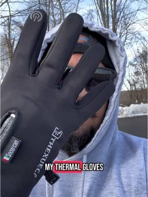 Even at freezing temperatures these Witner Thermal Gloves keep my hands warm and they are also touchscreen compatible! #thermalgloves #coldweathergloves #touchscreengloves #mentalhealthwalk 