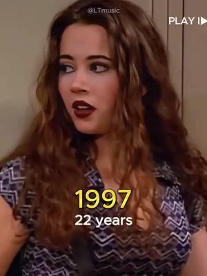 Linda Cardellini evolution #LindaCardellini #evolution #throughtheyears #actress #hollywood #thenandnow #chericherilady 