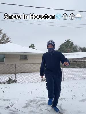 Snow in Houston❄️☃️⛄️🌨️ #fyp #foryourpage #parati #fypシ゚viral #snowinhouston2025 #cumbiawepa #sonajaytamborwepa #djgecko #wepaking #houstontx @Dj Gecko 