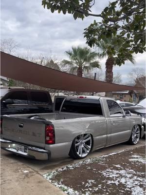 Barely got some snow ❄️ #fyp #silverado #droppedtrucks #singlecabs #scrapiando #trucksoftiktok #chevy 