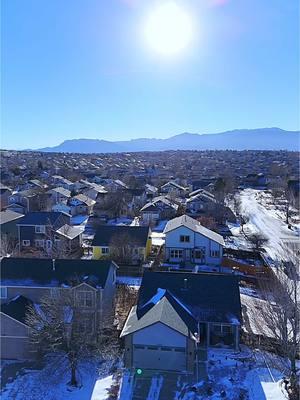 Another house under contract within a week! 😊 Looking to buy or sell give us a call 📲 719-888-7465 #coloradosprings #cos #coloradorealestate #homeforsale #homesweethome #coloradohomes #coloradohomesforsale  #listingvideo #listingtour #homeforsale #coloradospringsrealestate #homewoner  #realtor #colorado #dreamhome #newhome #welcomehome #mountainviews #mountains