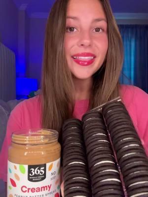 Parent trap Oreos and peanut butter🥜🍪🍫  #oreosandpeanutbutter #foodfrommovies #parenttrap #mukbang #fypシ #シ #fypシ゚viral #f #asmr 