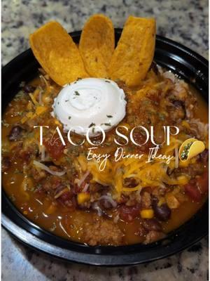 Taco soup is the perfect easy dinner for this winter storm quick, easy, and so good!❄️🌮 @H-E-B @Impossible Foods  #tacosouprecipe #tacosoupblackpeople #EasyRecipe #easydinnerideas #tacosoup #texaswinterstorm #texasweather #houstonsnow #coldweatherrecipes #fyp #impossiblefoods  #cooksoftiktok #cooking 