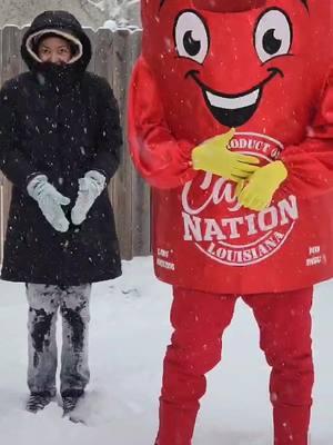 TURNING IT UP in the sneaux in Cajun Nation, Louisiana along the Cajun Coast  ❗️ ❄️ #CajunNation #CajunCoast #GeauxGetTheRedCan #Sneaux #Acadiana #LafayetteLouisiana #LetItSneaux  #TheRedCan #TheRedCanMan #Snow 