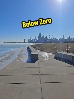 #Chicago #lincolnpark #cold #Lake #lakemichigan #Fullerton #winter #belowfreezing #freezing #negative  #windchill #wintertime #skyline #il #lincolnparkchicago #michigan #ice #chicagoskyline #brianreallychicago 