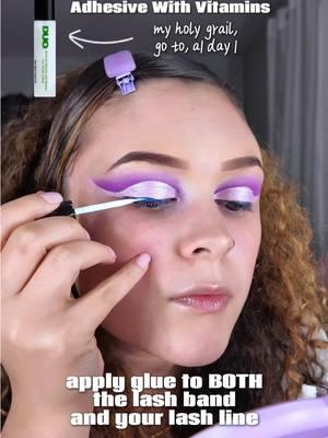 applying lash glue to both band and your lash line will change your falsie experience, I personally love using the duo adhesive lash glue 👁️🫦👁️💜✨#curlgirlari #beautytips #mua #makeuphacks #makeuptips #helpfulmakeuptips #makeuphack #beautyhack #lashes #lashapplication #falsies #duolashglue 