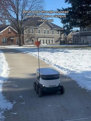 They're so cute tho🤣🥹 #robot #campusrobot #usa #bgsu #ohio #bowlinggreen #college #uwe #bristol #uk #foreignstudent #internationalstudent 