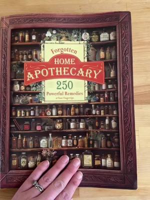 Get your Home Apothecary book today! You won’t regret it. It has any easy to follow index to find the perfect solution to your ailment. Whether that be digestive, immune, cardiovascular,detox, respiratory, nervous, skin problems or even endocrine support. Get yours today! #homeapothecary #natural #naturalremedies #tincture #detox #PCOS #support 