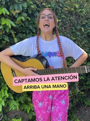 Creamos esta canción para ayudar a captar la atención de los peques!! 🫂🙌🏼  ¿Qué les pareció? #showinfantil #showmusicalinfantil #musicainfantil #cancionesinfantiles #cancionesparaniños #cancionesinfantilesdeniños #nivelinicial #educacioninicial #actividadesprescolar #actividadesparaniñospequeños #actividadessensoriales #actividadesmusicales #maestrajardinera  #disco #musica #juegos #aprendemosjuntos #milaventuras #chiquitin