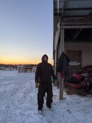 All jokesss but sometimes I wonder what being one of those “I’ll just stay inside” people in weather like this is really like 😅 #farmliving #barnchores #westernlifestyle #horsetok #horsefarm #wintervibes #itscold #couplescomedy #fypage #fyp #fy #creatorsearchinsights 