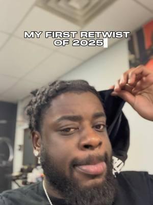 My shi getting longer😂🔥 #thetsunamichild #locs #locstyles #locjourney #retwist #retwistlocs #fashion #fyp #viralvideo #share 