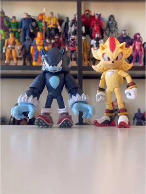 Sonic the Weregog size comparisons! #dosbrostoys #sonic #sonicthehedgehog #werehog #size #sonic3 #jakkspacific #actionfigures #sega 