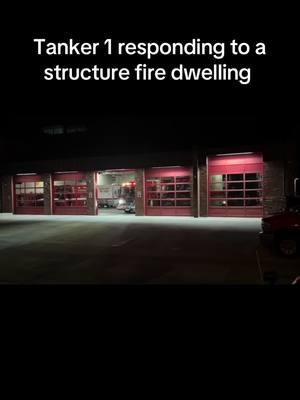 #fyp #fypシ #fireapparatus #fauquiercounty #warrenton🔥 #reponsevideo #firetrucks #firetrucks #tanker #tanker1 #tanker1101 #structurefire #dwelling #jobtown🚒🔥 #firetrucks #ggb #response 