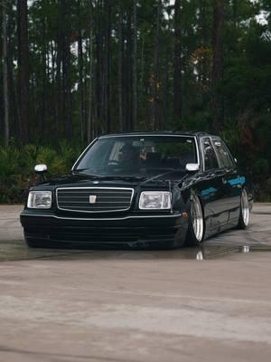 Toyota Century ASMR. The V12 Flagship Sedan from Japan. 🇯🇵 #toyotacentury #toyota #century #gzg50 #asmr #jdm #bagged #divine #slammed #vip