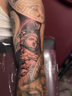 Statues in black and gray are where detail meets devotion. The textures, the shadows, the timeless elegance—this is the kind of work that makes me fall in love with tattooing all over again. 🖤🗿 #BlackAndGrayTattoos #StatueTattoos #TimelessArt #fyp #chicanostyle 