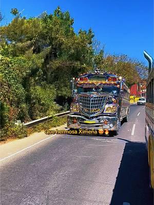 Carrera de buses carrera de buses 🗣️🗣️ jaja es solo humor brothers  pero que hermosa transformes cotiza tu viaje al 47750079#viralll # #paratii #guatemala🇬🇹 #viajes  #carreradebuses #fypシ #solopesadosguatemala🇬🇹  @ÊŁÎČÉÕPĚŔĔŽ😏🩵😼🤠🇬🇹💚  @Zainex  @Busesguatemala oficial 🚍🇬🇹 