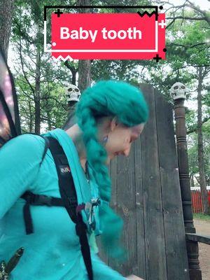 I finally got to sit in the big chair... I forgot I had this video 😅. • • #riseofthegaurdians #toothfairy #babytooth #renfaire 