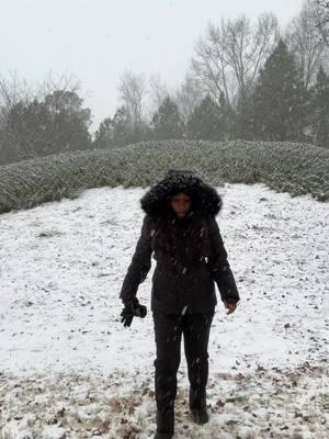 When it’s snowing 🌨️ in Macon! It’s so beautiful! 😍   #viral #explorepage #trending #like #follow #tiktok #viralvideos #tiktokchallenge #explore #fyp #boostyourmood #foryourpage #follow4follow #comedy #snowstorm #atlantageorgia #snowingingeorgia 