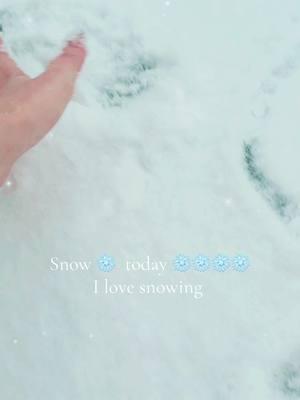 Back with snow  in Georgia Atlanta so excited I love ❄️ #foryoupage #atlanta #snowday #sazoya77 #tiktokusa #atlantageorgia 