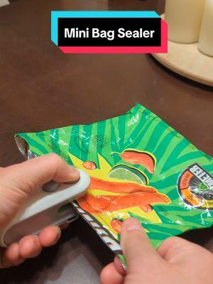 This mini bag sealer changes the chip game! 😁 #snackbagsealer #bagsealer #chipsealer #foodbagsealer #minibagsealer 