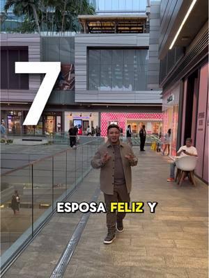 ¡Consejo número 7: Esposa feliz, vida feliz! 🎁 Siempre sorprendan a sus esposas con un buen regalo, especialmente en fechas importantes. Este año, me lucí con María Teresa en nuestro aniversario. ¿Ya saben qué regalarle a su pareja? 👀 #EsposaFeliz #VidaFeliz #LosMarrufo #ConsejosDePareja #AmorYHumor #Aniversario #SorpresaEspecial #IdeasParaRegalos #ParejaFeliz