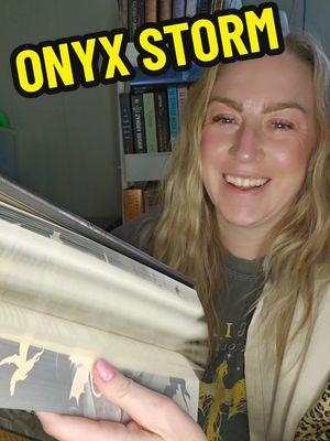 IT IS HERE!!  FAN GIRL WITH ME BECAUSE 👀 #betweenthepages #readwithme #empyreanseries #fourthwing #onyxstorm #rebeccayarros #momswhoread #disneymom #basgaithwarcollege #newreleasebook #momswhoreadspicybooks 