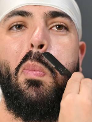 Perfilado de barba + serum para estimular el crecimiento + outfit con traje  #barba #barbon #beardgrowth #hairgrowth #serumviral #hairserum #nanoxidil 