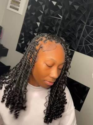 Island twist 😍😍😍😍 Click link to book 👇🏾 https://Badbcreations11.as.me/ #hainescityfl #polkcountyfl #winterhavenflorida #polkcountystylist #davenportflorida #lakelandflorida #aurbundalefl #polkcountybraider #winterhavenfl #braids #braidstyles #braider #style #hairstylist #hairtutorial #hainescityfl #winterhavenbraider #polkcountybraider #knotlessbraids #explore #fypage #bohemianknotlessbraids 