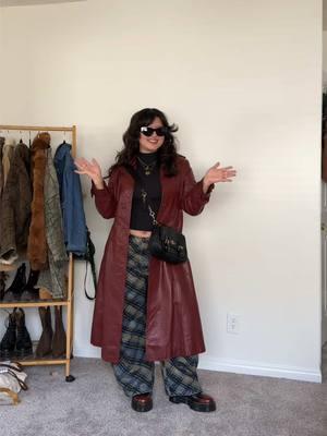 got caught in @RAT BOI thankfully 😌 fit details in my LTK! @Free People @Dr. Martens  #pinterestoutfits #wearingvsstyling #winteroutfitinspo #springoutfitinspo #trenchcoatoutfit  #drmartensoutfits #plaidpants 