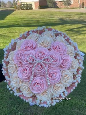 🎀 cute Valentine’s Day bouquet !  #ribbonroses #eternalroses #ValentinesDay #eternalbouquets 