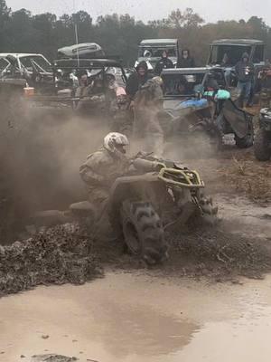 Never too cold to ride 👀 @spaingavin9  #canam #canamoffroad #superatv #mudding #muddin #canamrenegade #canamoutlander #canamxmr #canam1000 #canam1000xmr #superatvportals  #offroading #offroad #riverneckacres #offroadracing #4x4 #4wd #4wdlife #4wdaction 