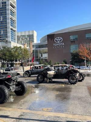 Algo Biennnnn🙂‍↕️ -Ig/Jv_hernandz - - - -#downtownhouston #nievehoustontx #xtremeoffroadpark #fpy™ 