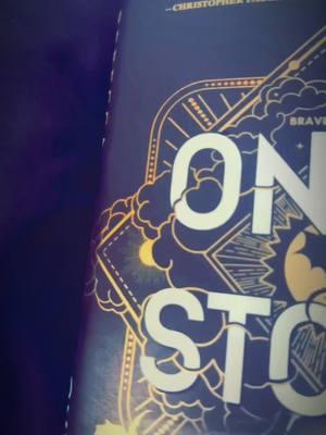 If you can’t get ahold of me over the next few days, it’s because I’m off riding dragons and fighting venin #onyxstorm #rebeccayarros #BookTok #deluxeedition 