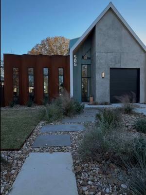 The zig zag wall, the tiles, the Spanish Oak Tree 🫠 $1,473,000 4 bed, 3 bath  Listing agent: Beni Aguirre #southaustin #austinrealtor #austinrealestate #austin #atx #movingtoaustin #southaustinhomes #southfirst #southcongress #welcometoaustin #moderndesign #urbanoasis #austinrealestate