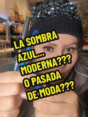 A muchas contemporaneas mias les encanta la sombra azul... El problema es la aplicacion y el balance a tu maquillaje.. #sombraazul  #parpadocaido #casicincuentona  #arreglate 